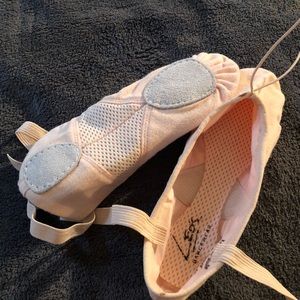 Leo’s Ballet Shoe